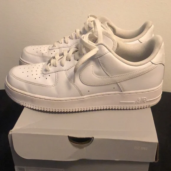 Nike Air Force 1 - Picture 4 of 6